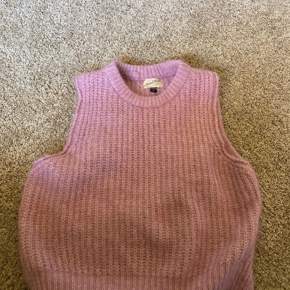 Sweater vest